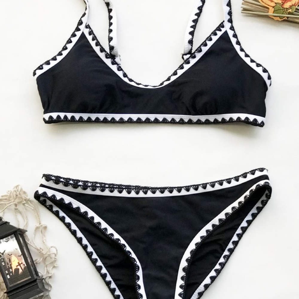 Cupshe Black and White Crochet Bikini